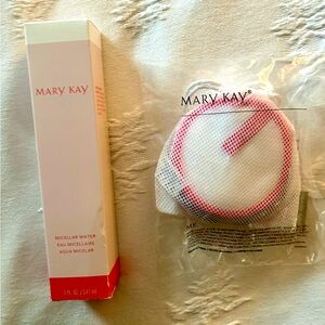 NIB Mary Kay Micellar Water Makeup Remover and reusable pads